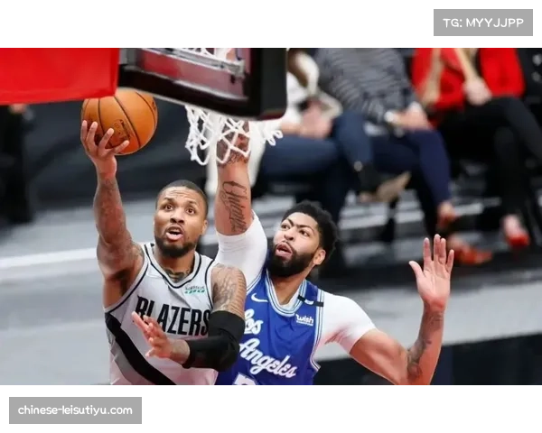 切尔西试验新战术 詹姆斯改打后腰古斯托前插内托充任假中锋